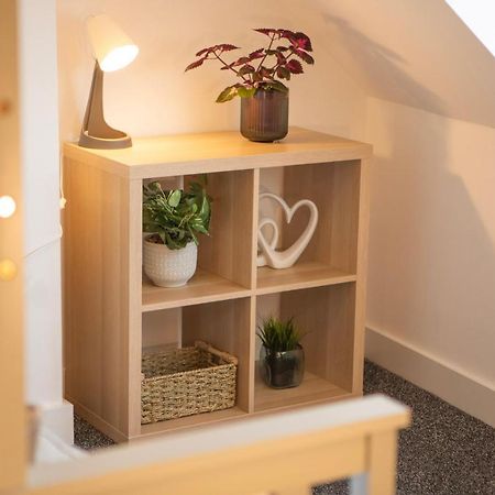 Principality Suites; Three Bed By Property Promise カーディフ エクステリア 写真