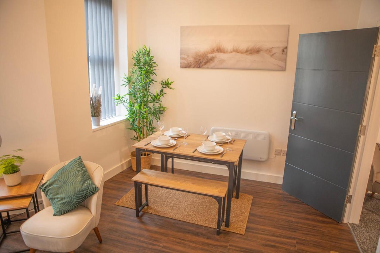 Principality Suites; Three Bed By Property Promise カーディフ エクステリア 写真