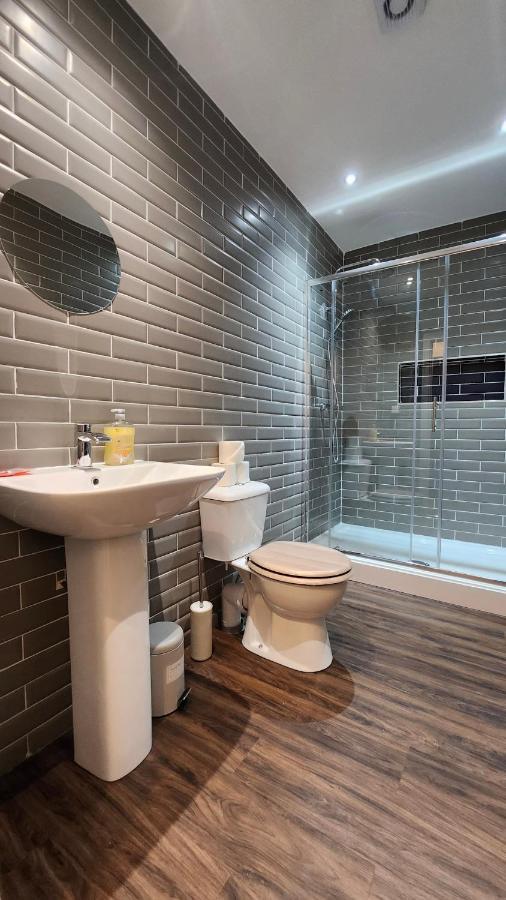Principality Suites; Three Bed By Property Promise カーディフ エクステリア 写真