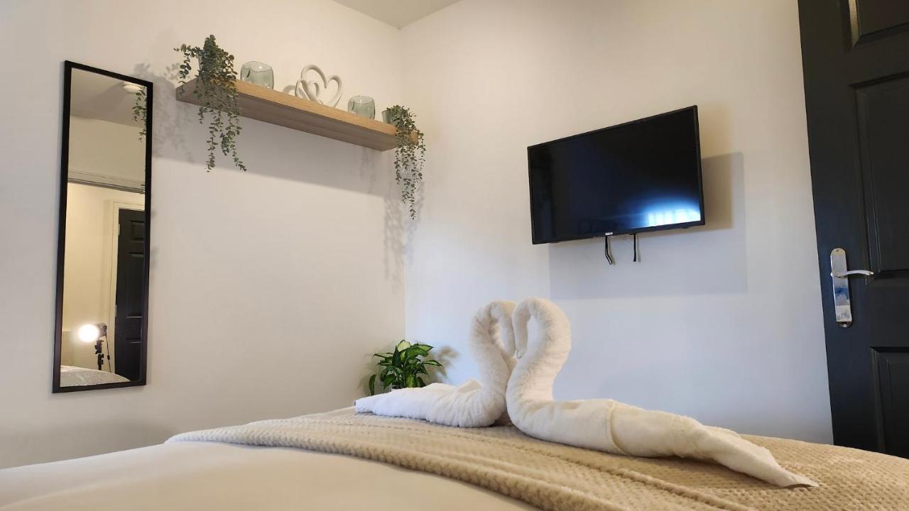 Principality Suites; Three Bed By Property Promise カーディフ エクステリア 写真