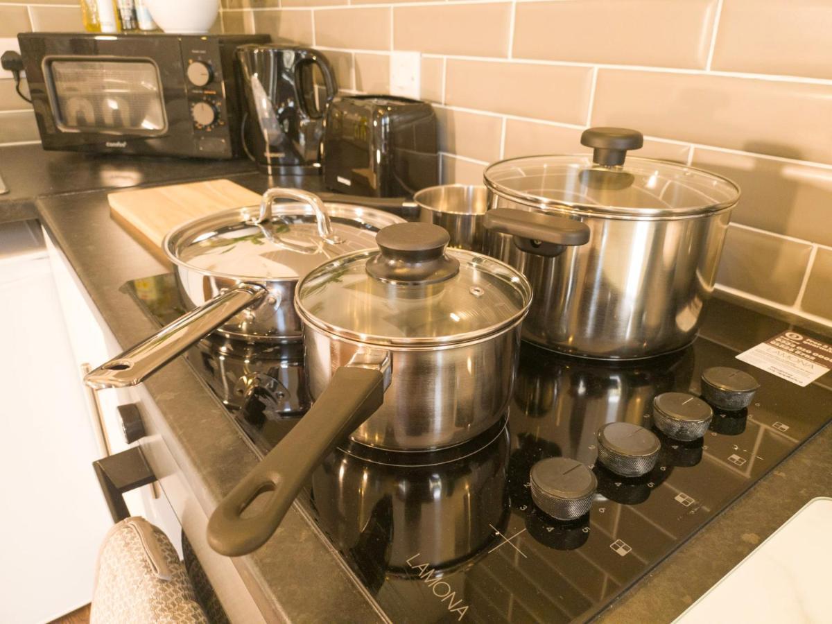 Principality Suites; Three Bed By Property Promise カーディフ エクステリア 写真
