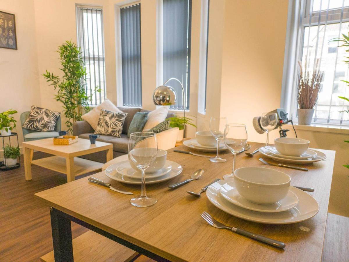 Principality Suites; Three Bed By Property Promise カーディフ エクステリア 写真
