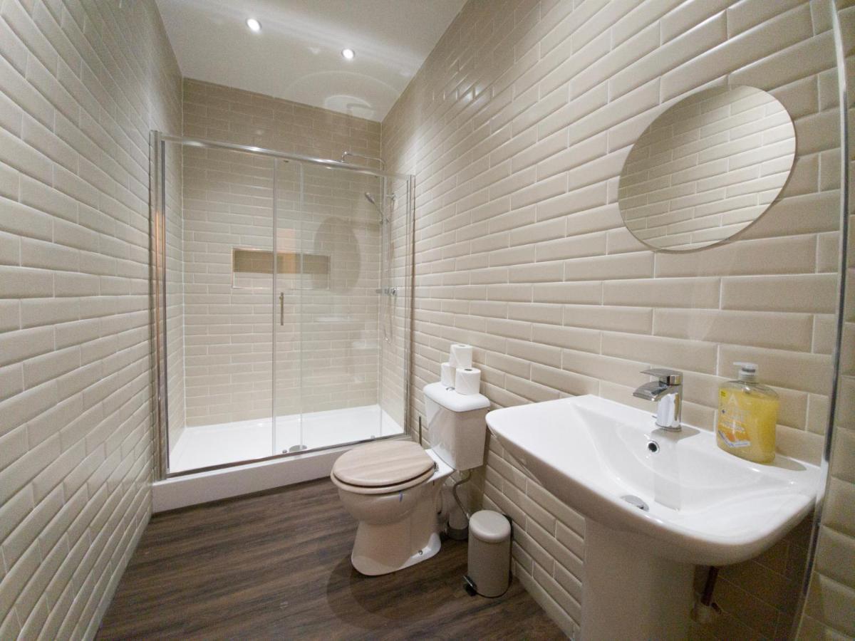 Principality Suites; Three Bed By Property Promise カーディフ エクステリア 写真