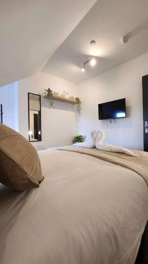 Principality Suites; Three Bed By Property Promise カーディフ エクステリア 写真