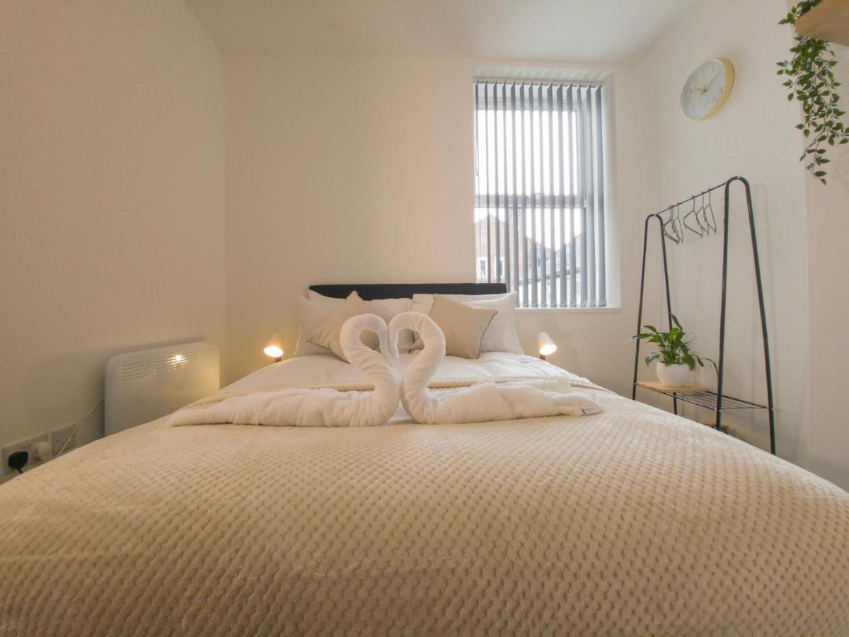 Principality Suites; Three Bed By Property Promise カーディフ エクステリア 写真