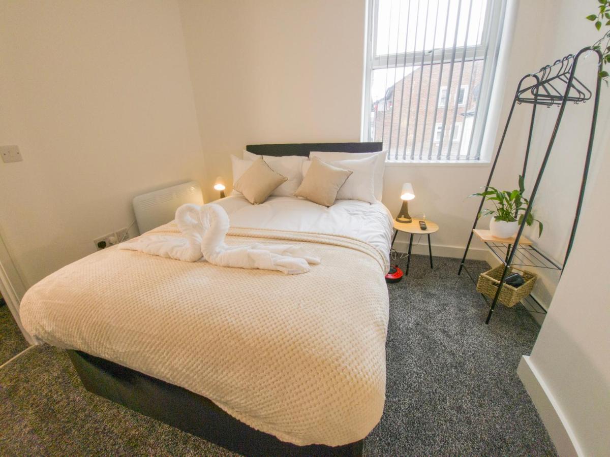 Principality Suites; Three Bed By Property Promise カーディフ エクステリア 写真